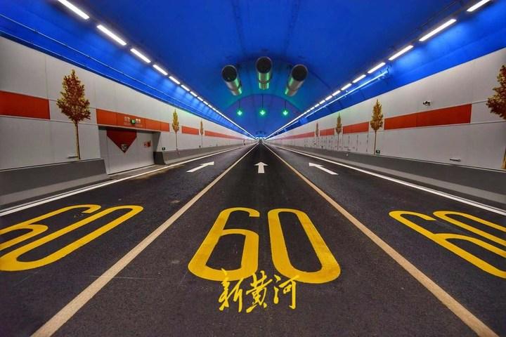 跃升的力量，学习变化中的自信与成就感——最新时评范文探讨