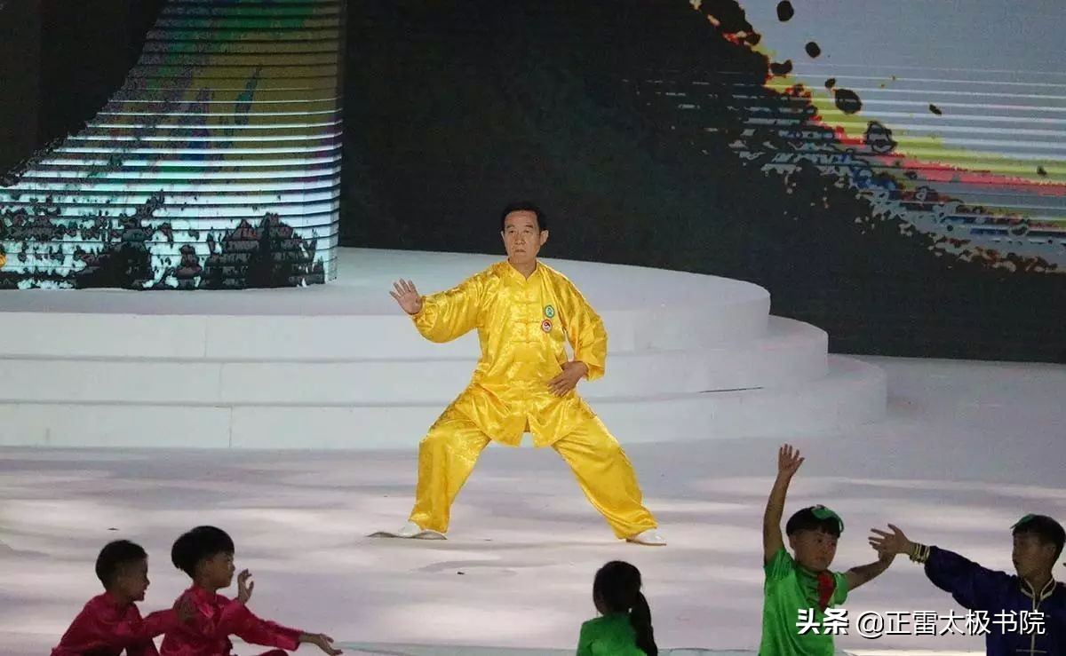 学习变化，自信成就，一路向前，笑对人生的最新视频指南