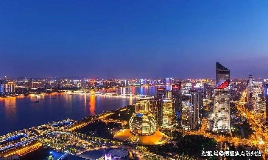 外高桥最新动态，观点阐述与分析