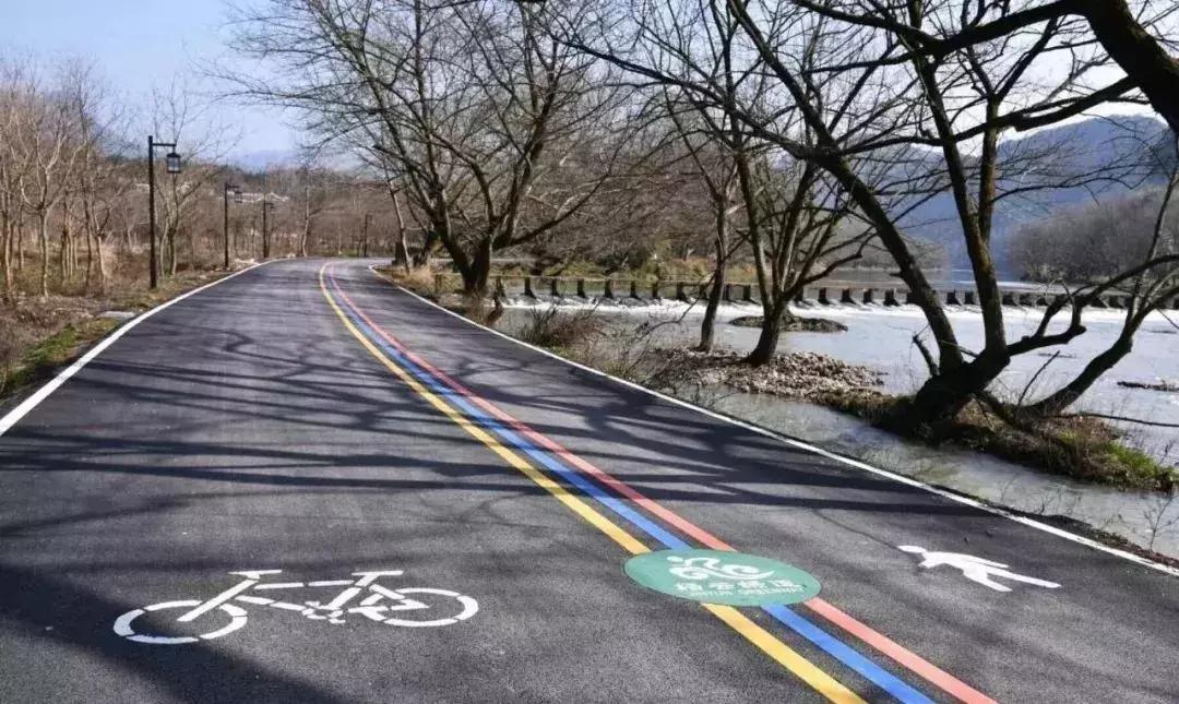 公路骑手挑战自我，骑行之路的自信与成就感最新报道