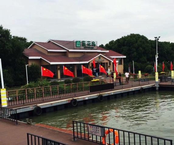 别上当！揭秘阳澄湖大闸蟹真相，99元买30只真相探寻与小巷美食陷阱